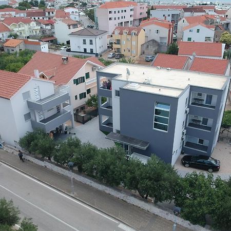 Apartments Dobrenic Vodice Exterior foto