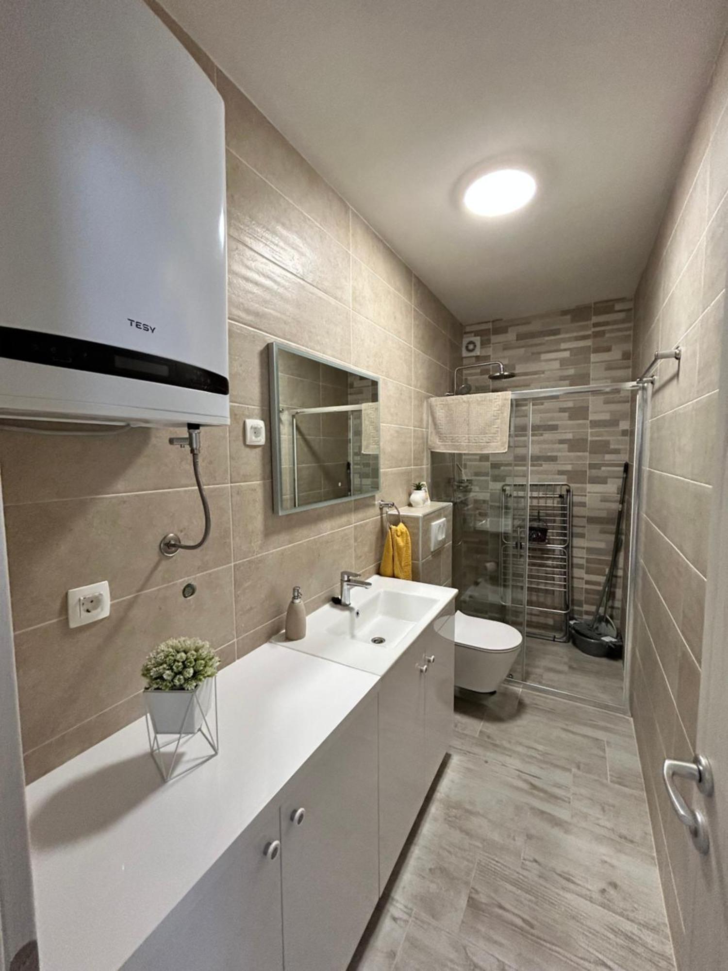 Apartments Dobrenic Vodice Exterior foto